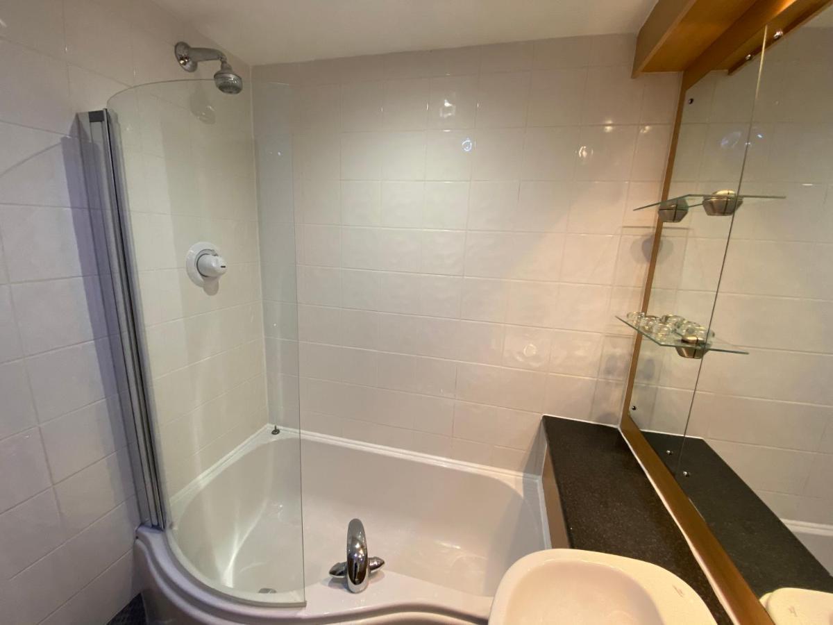Large 5-Bed City Centre Townhouse With Secure Parking Manchester Exteriör bild